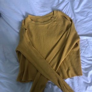 BRANDY MELVILLE LONGSLEEVE